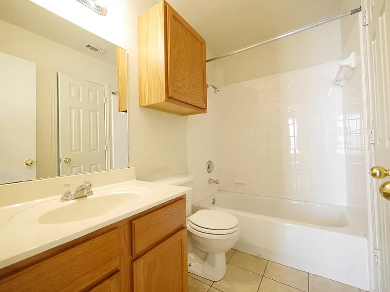 1621C Inca Dr — Photo 8