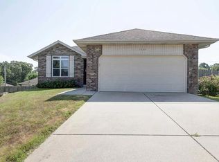 1334 S 19th Ave, Ozark, MO 65721