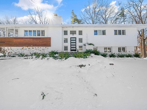 5th image of 5909 Whitman Rd