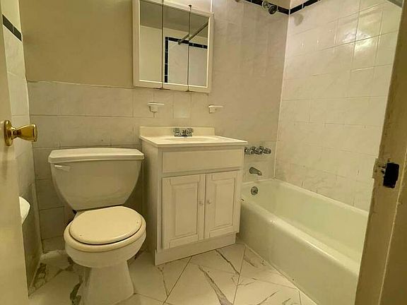 4th image of 243 E 81st St APT 2A