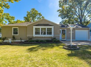 9206 Arrow Dr, Saint Louis, MO 63123
