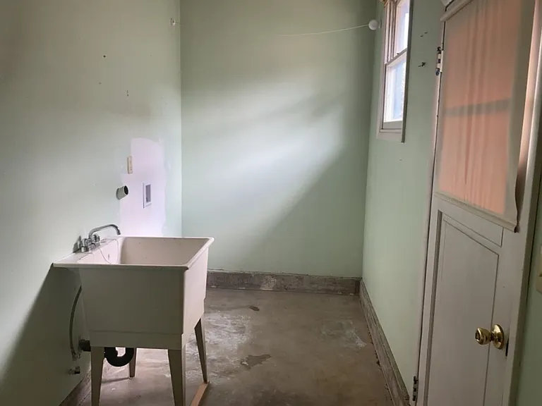 1470 Ruge St NW — Photo 14