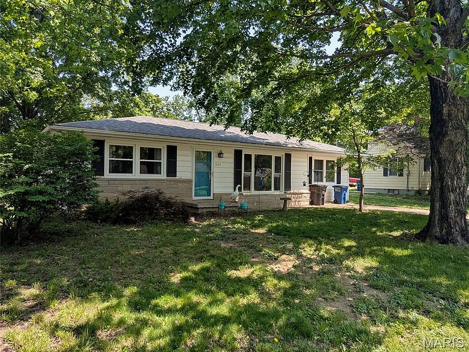 1st image of 1007 E College Ave