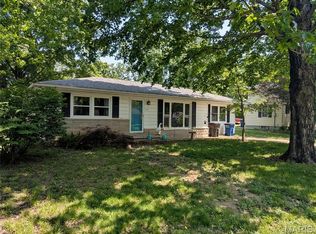 1007 E College Ave, Greenville, IL 62246