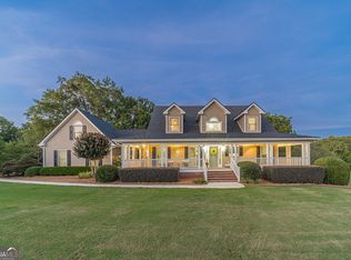 824 Cannon Dr, Social Circle, GA 30025
