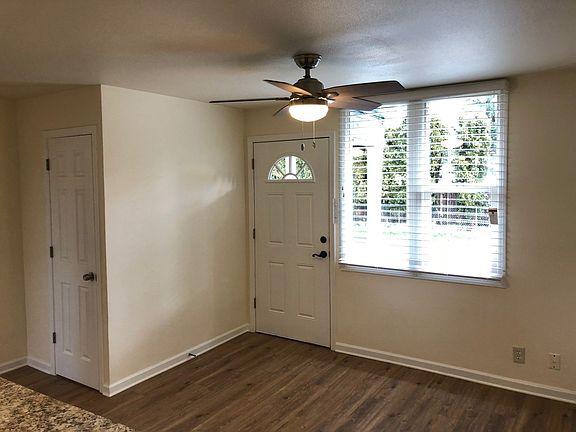 4th image of 9607 SE Eckler Ave