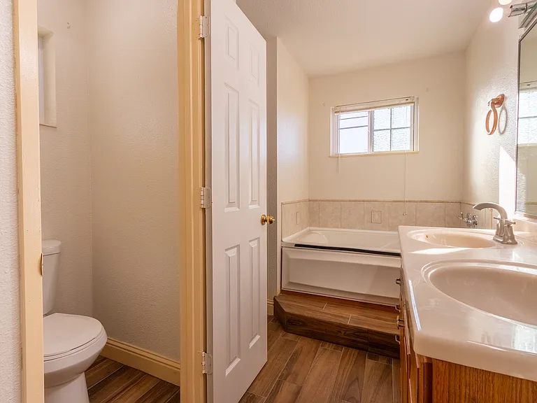 5500 Sunset Oak Ct — Photo 36