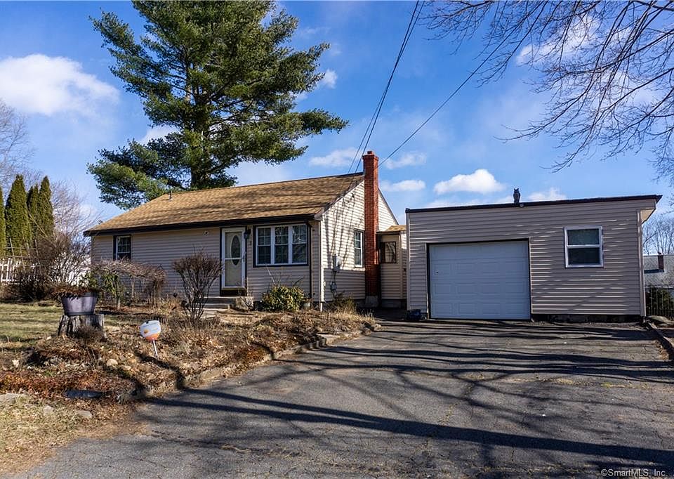 35 Dobek Rd, New Britain, CT 06053 | Zillow