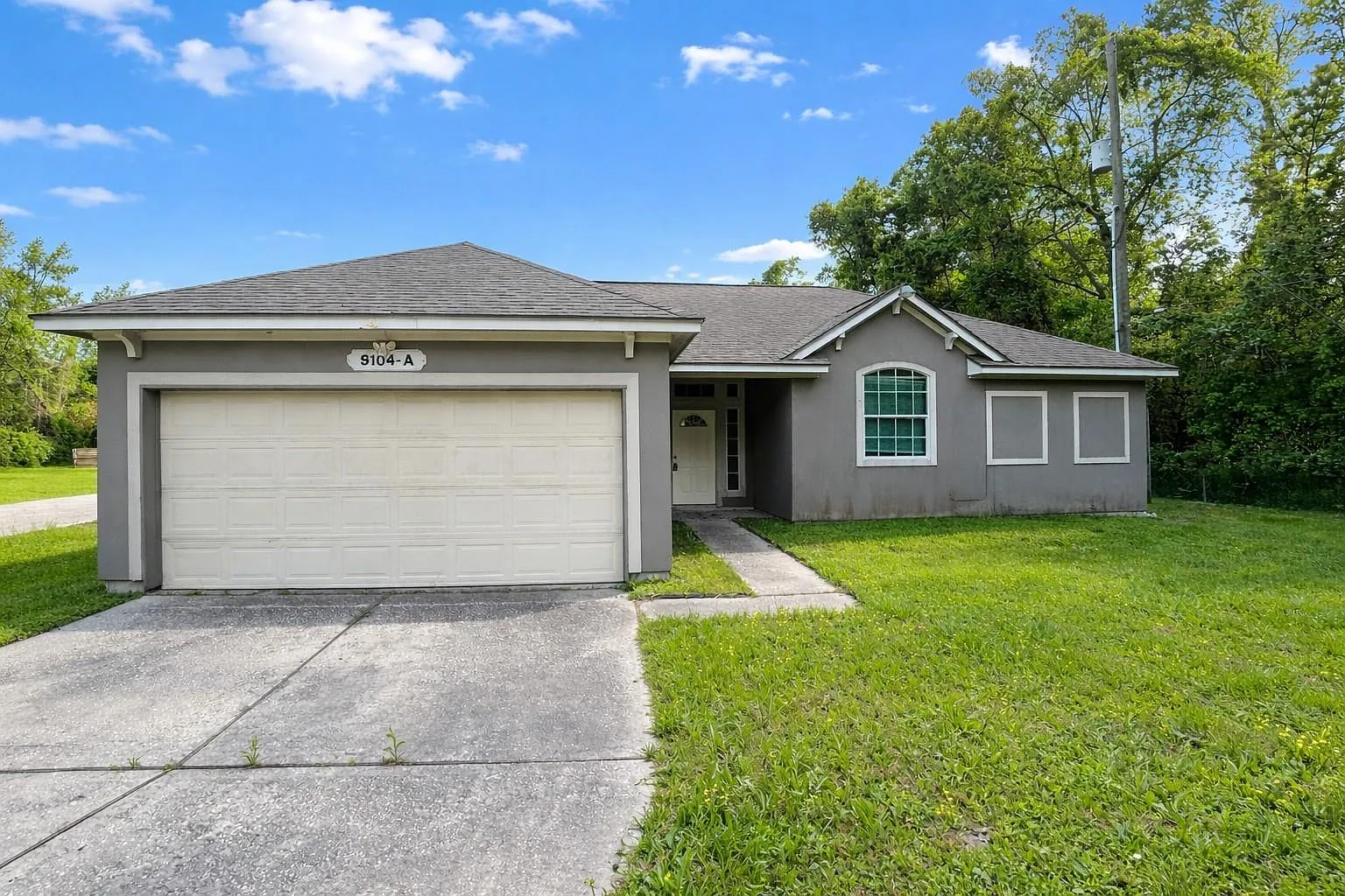 3 bed, 2.0 bath, 1450 sqft, $1,650 — Photo 1