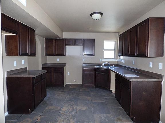5th image of 1295 Hidden Bend Pl