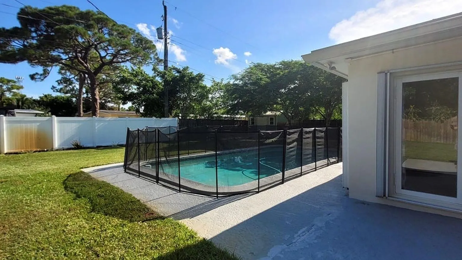 4330 SW 10TH Street, Plantation, FL 33317 - 4515 — Photo 1