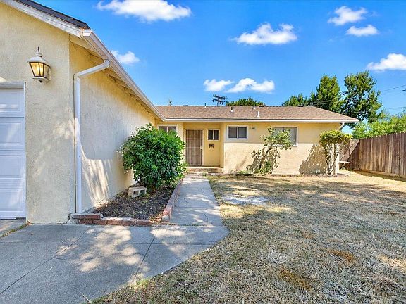 4th image of 2061 Juanita Ct