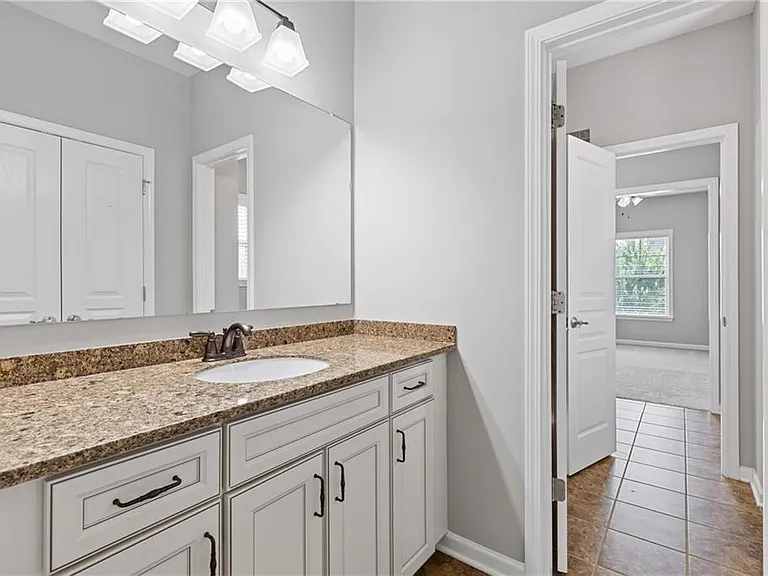 5440 Northview Lake — Photo 28