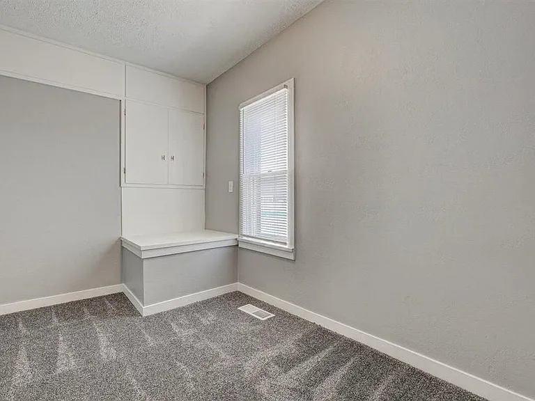 3547 Avenue A — Photo 11