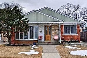 1st image of 7118 N Nagle Ave
