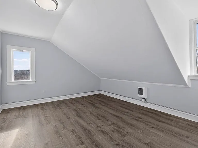 77 Off Hamilton St #2R — Photo 10