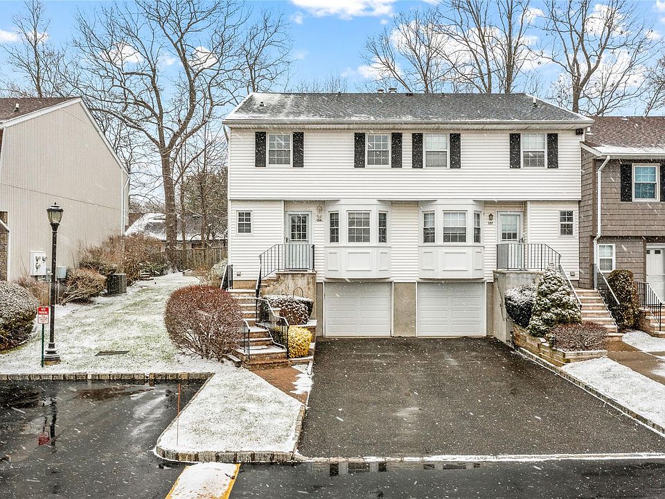 1st image of 136 Woodlake Drive E #1