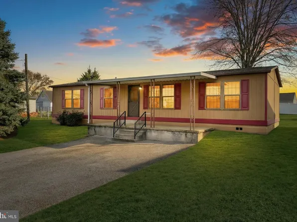 2818 Oakland Rd, Dover, PA 17315