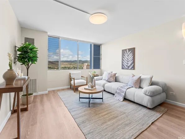 3045 Ala Napuaa Pl APT 615, Honolulu, HI 96818