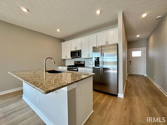 3rd image of 4695 Alaina Dr