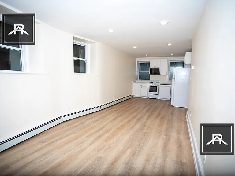 389 Harvard St #2 — Photo 8
