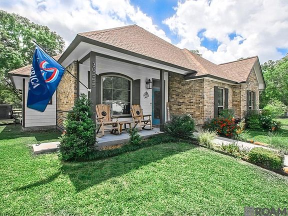 2nd image of 30555 Weiss Rd