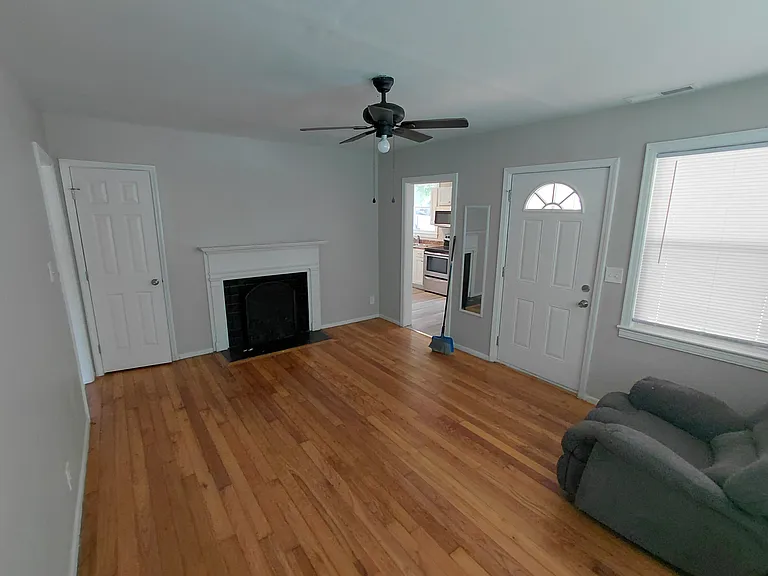 120 Elizabeth Ave — Photo 11