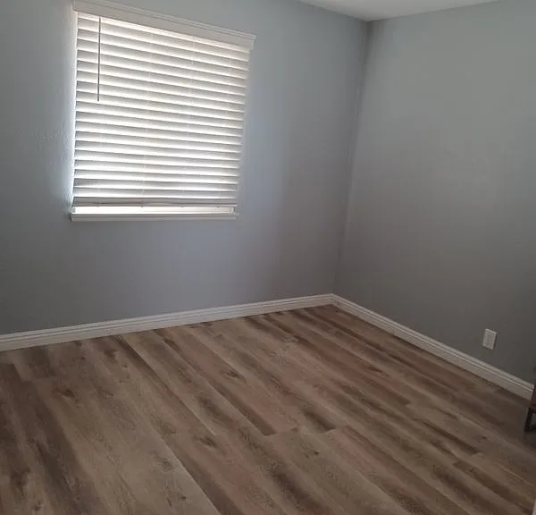 5402 Nancy Way — Photo 4