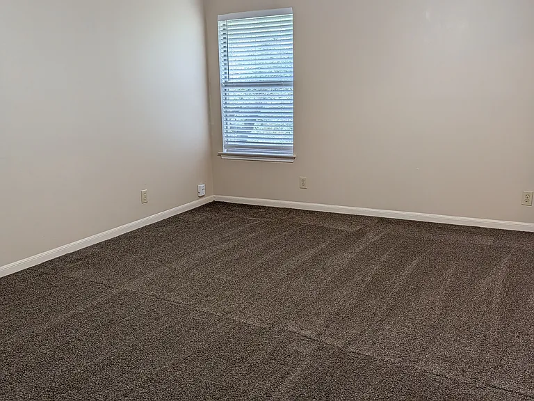 13711 Chittim Woods — Photo 6