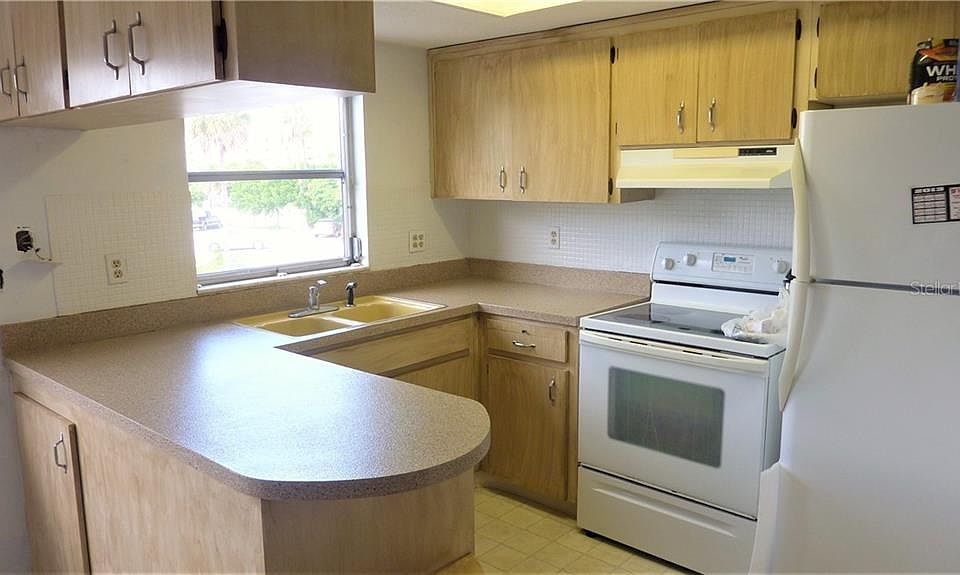 2nd image of 11701 1st St E APT 8