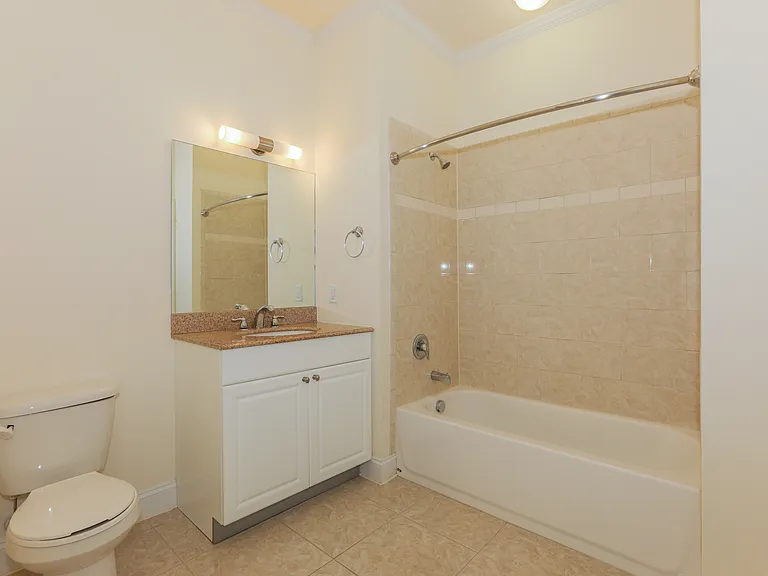 12 Main St #D404 — Photo 3