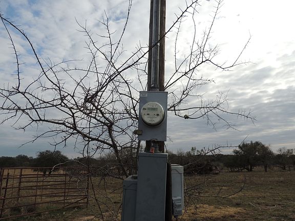 4th image of 4015 County Road 235