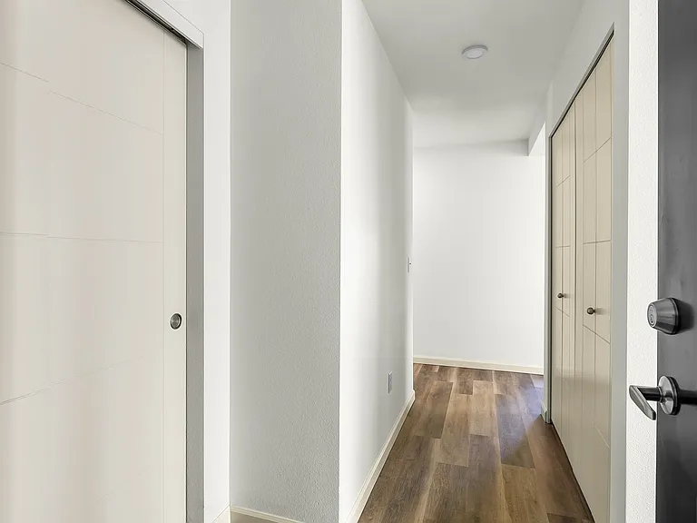 960 W Felicity Ln #201 — Photo 8