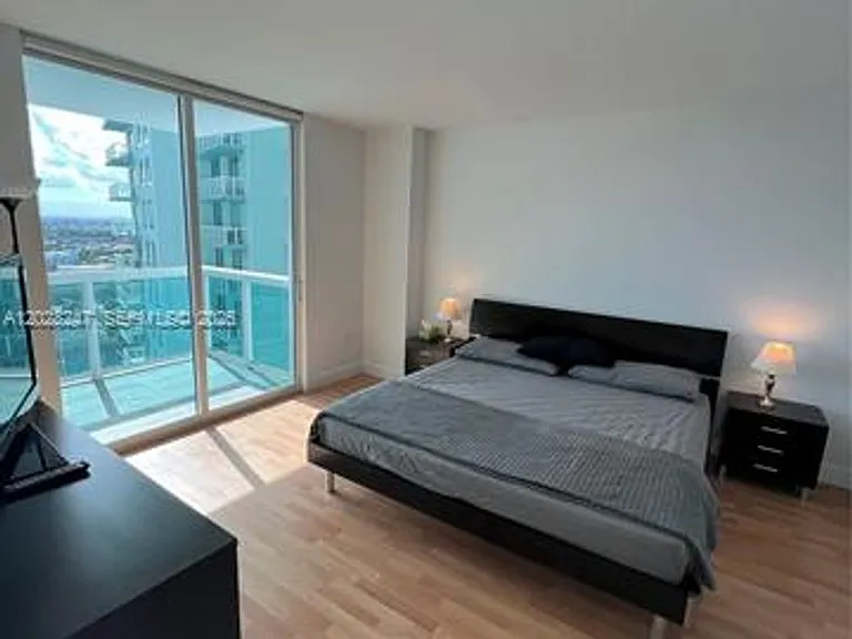 1800 N Bayshore Dr #2310 — Photo 31