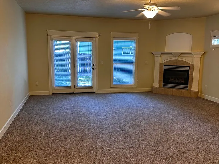 2115 S Dorothy Ave — Photo 21
