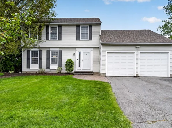 6143 Palisades Dr, Cicero, NY 13039