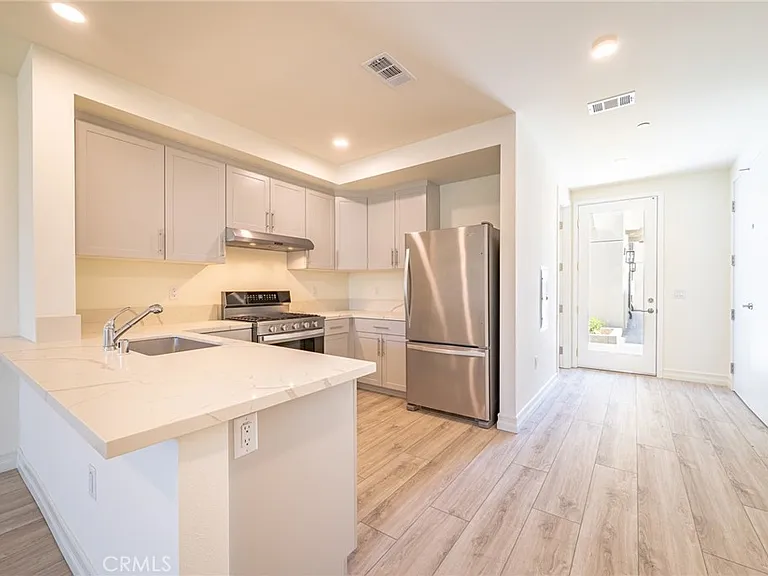 130 N New Ave #2 — Photo 12