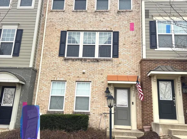 44071 Eastgate View Dr, Chantilly, VA 20152