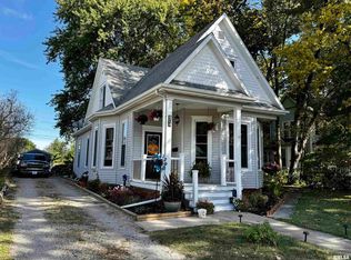 804 E Calhoun St, Macomb, IL 61455