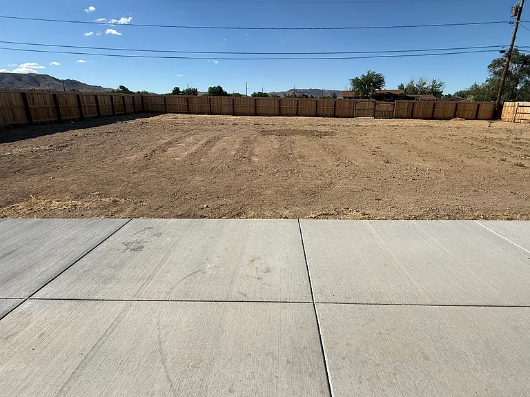 5685 Dolores Dr — Photo 26
