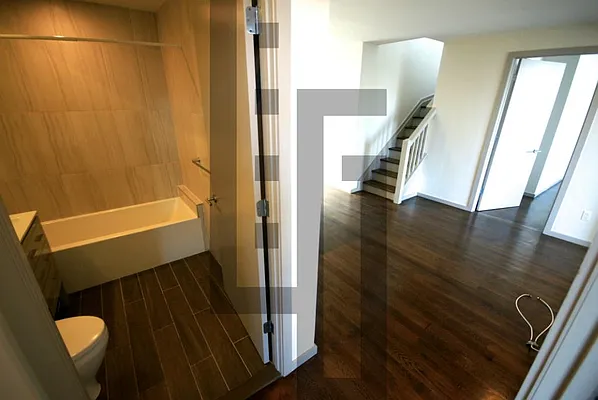 Rented by Loom Group | media 87