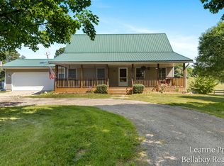 875 E Sager Rd, Hastings, MI 49058