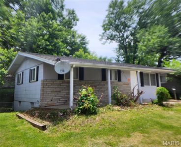 518 Banavie Dr, Saint Louis, MO, 63137