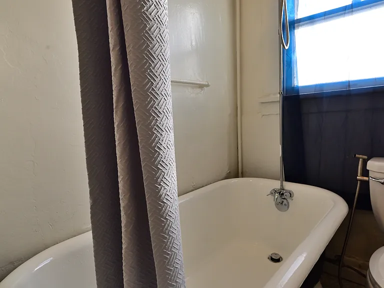 48 Navy St #16 — Photo 22