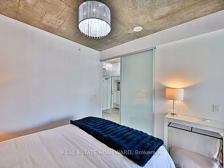 32 Camden St #706 — Photo 17