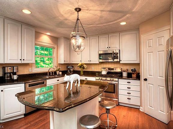 5th image of 30208 Adams Ln