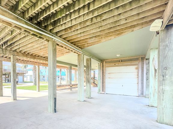 4th image of 2009 Lakeview