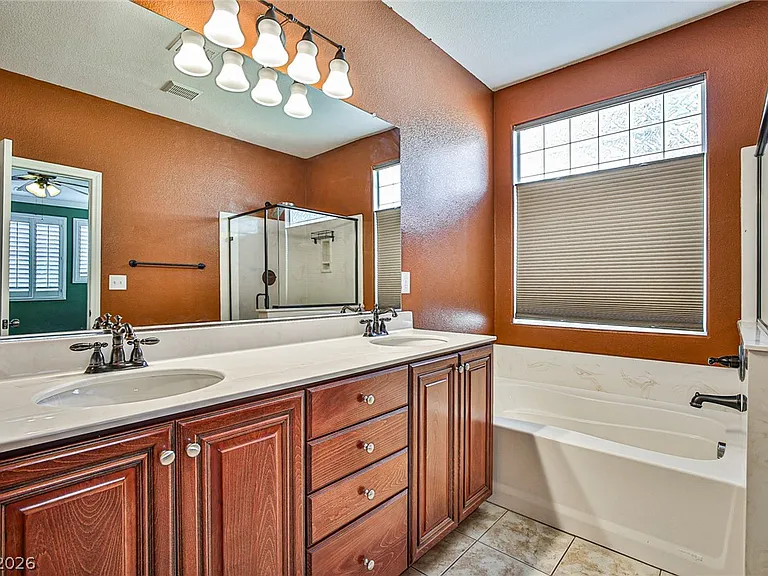 10131 Hollis Mountain Ave — Photo 30