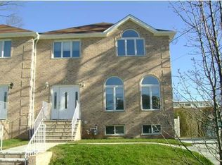 355 Loretto St, Staten Island, NY 10307