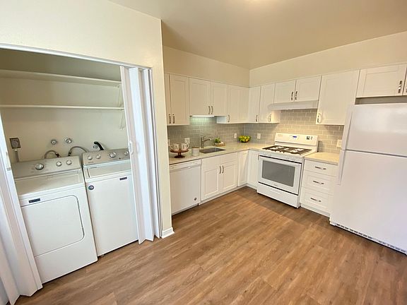3rd image of 520 Bartlett St APT 4